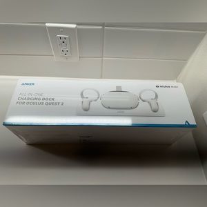 Unused Anker Charging Dock for Quest 2 - White